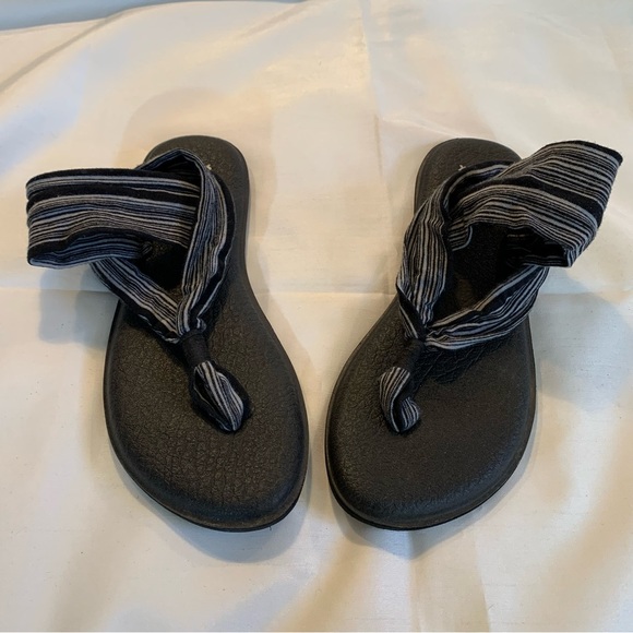Sanuk Yoga Sling Black and Grey Thong Sandles Women’s Size 8 - Picture 6 of 6